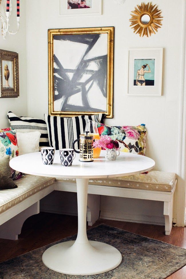 How To Decorate With Round Tables