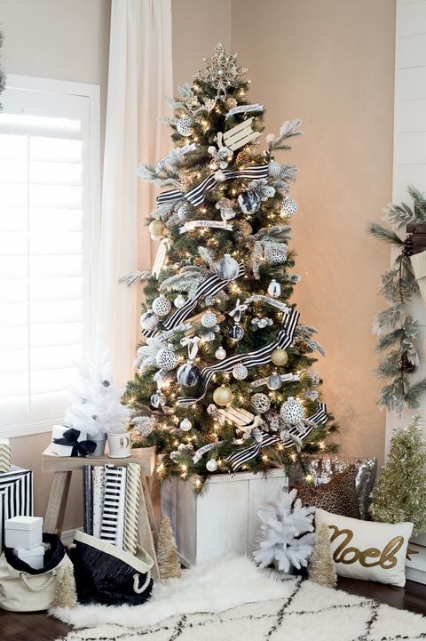 10 Christmas Tree Ribbon Ideas To Try In 2021