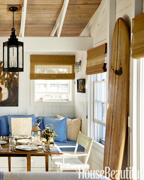 18 Best Coastal Decor Ideas for 2018 - Fun Beach House Decor Ideas