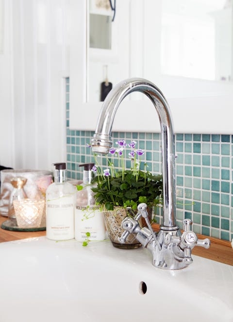 Plumbing fixture, Tap, Sink, Serveware, Plumbing, Tile, Ceramic, Bottle, Peach, Glass bottle, Plumbing fixture, Tap, Sink, Serveware, Plumbing, Tile, Ceramic, Bottle, Peach, Glass bottle,