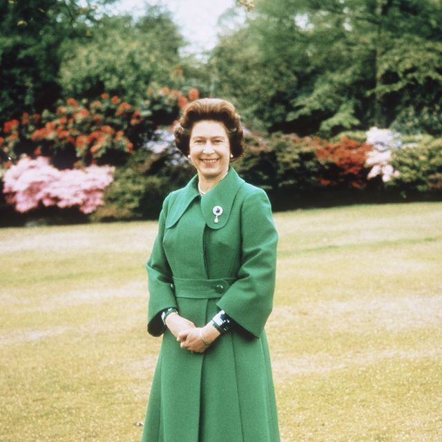 Queen Elizabeth with corgis