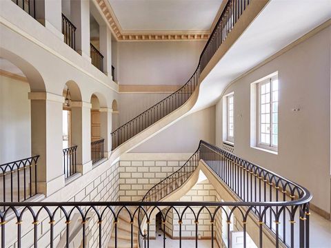 Property, Architecture, Interior design, Stairs, Ceiling, Handrail, Wall, Real estate, Baluster, Fixture, 
