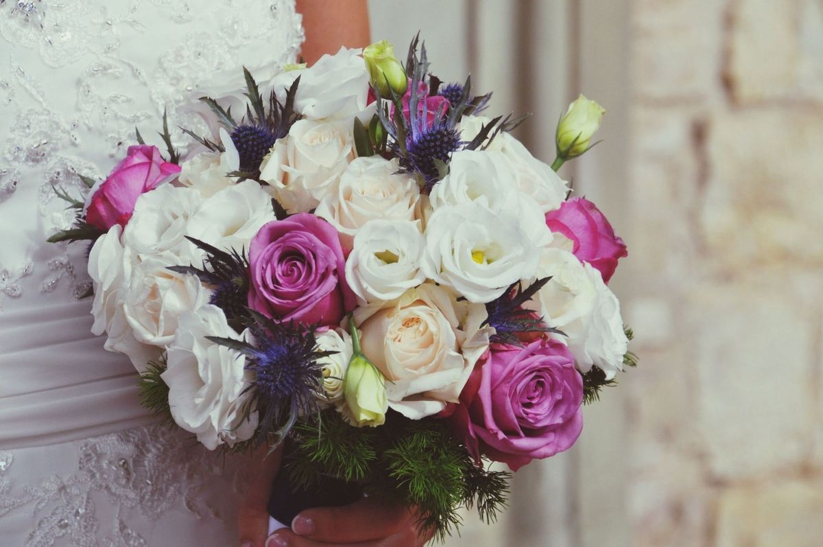 10 Monster Wedding Bouquets That Will Make You Dream of Being a Dramatic Bride