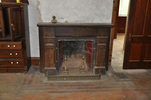 pennsylvania fixer upper fireplace