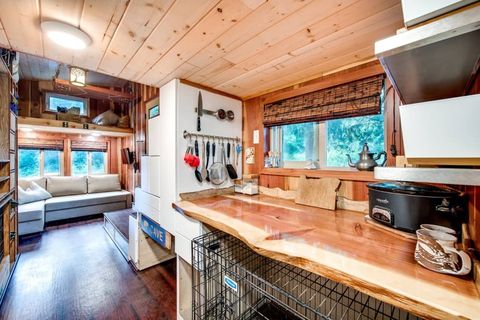 oregon tiny house kitchen kennel