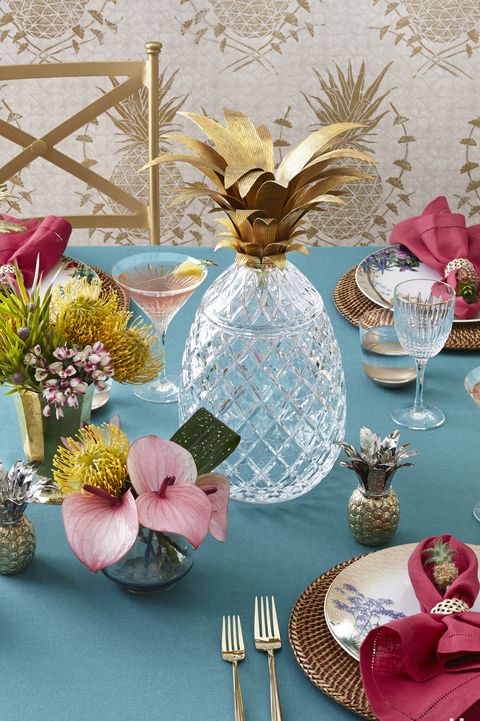 Tropical Tablescape