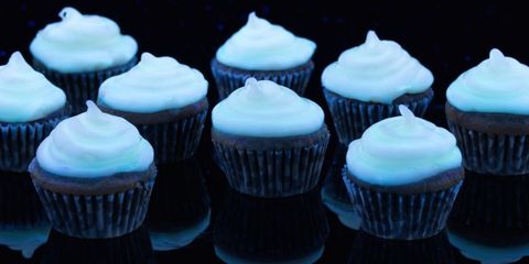 glow-in-the-dark frosting on Halloween cupcakes