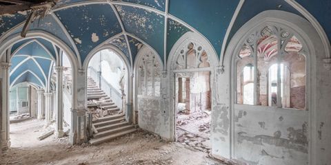 abandoned mansions in europe