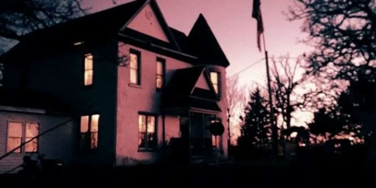 Haunted Airbnb Rentals - Halloween Travel Ideas