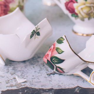 Teacup, Cup, Pink, Porcelain, Tableware, Drinkware, Teapot, Fashion accessory, Coffee cup, Flower, 