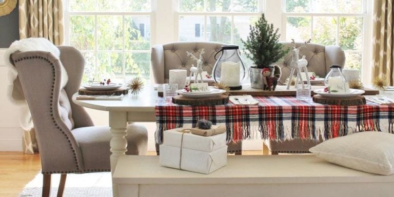 37 Christmas Table Decorations & Place Settings - Holiday Tablescapes 37 Christmas Table Decorations & Place Settings - Holiday Tablescapes