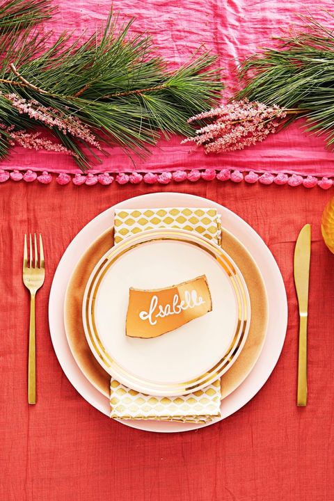 Pink Holiday Tablescape