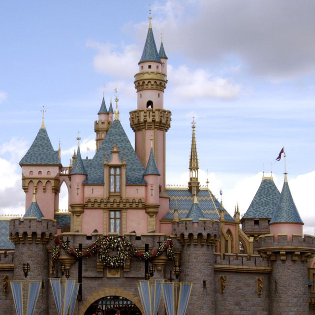 Disneyland Cinderella Castle