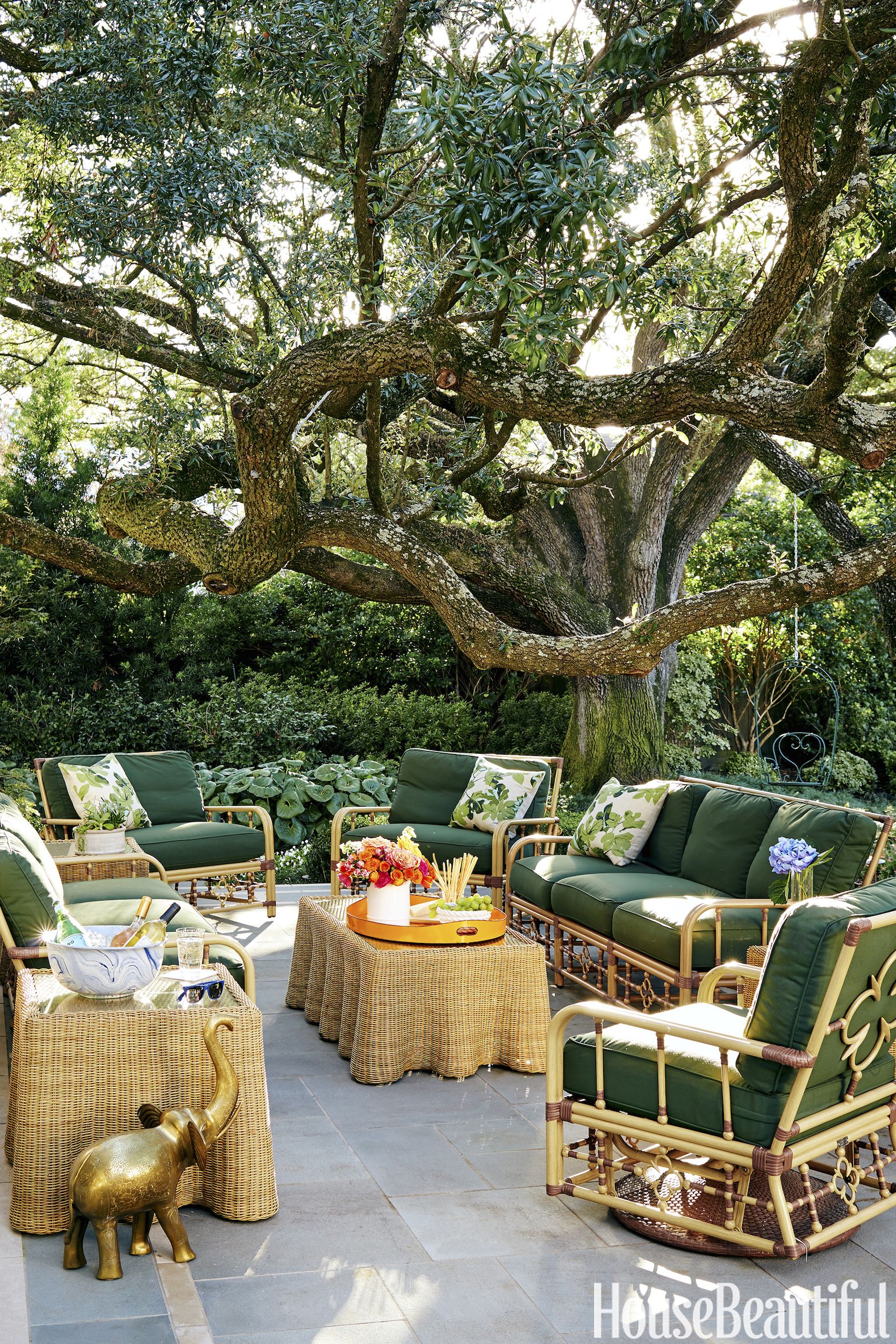 outdoor chairs and small table