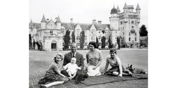 familia real, reina isabel ii