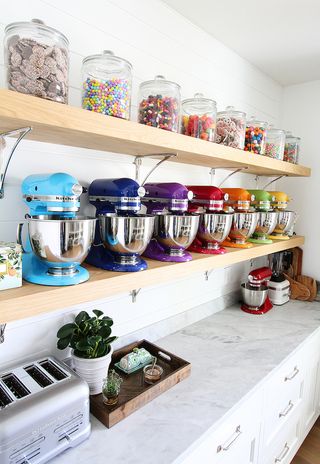 Room, Cabinetry, Flowerpot, Shelving, Kitchen, Countertop, Drawer, Food storage containers, Kitchen appliance accessory, Paint, 