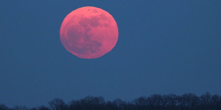 Pink Moon April 2017 See The Full Moon On April 10