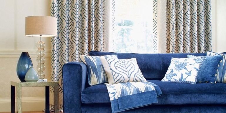 Curtain, Interior design, Living room, Blue, Room, Window treatment, Furniture, Wall, Window covering, Property, 