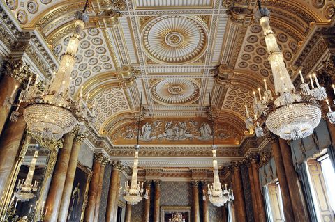 Interior design, Ceiling, Palace, Light fixture, Interior design, Hall, Chandelier, Molding, Classical architecture, Byzantine architecture, 