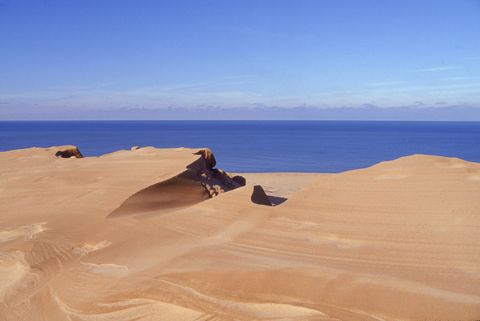 Sand, Desert, Natural environment, Aeolian landform, Erg, Sky, Singing sand, Dune, Landscape, Sahara, 