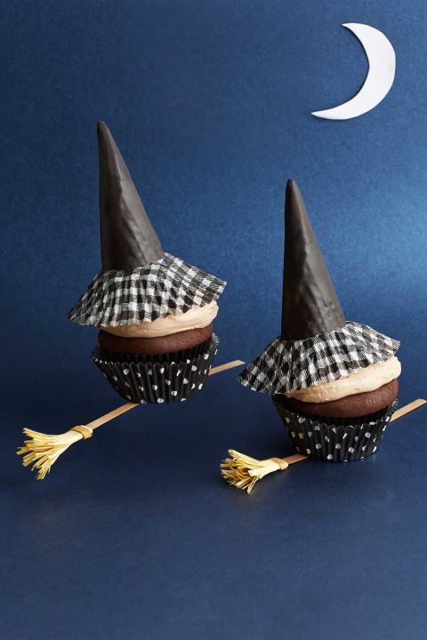 witch cupcake