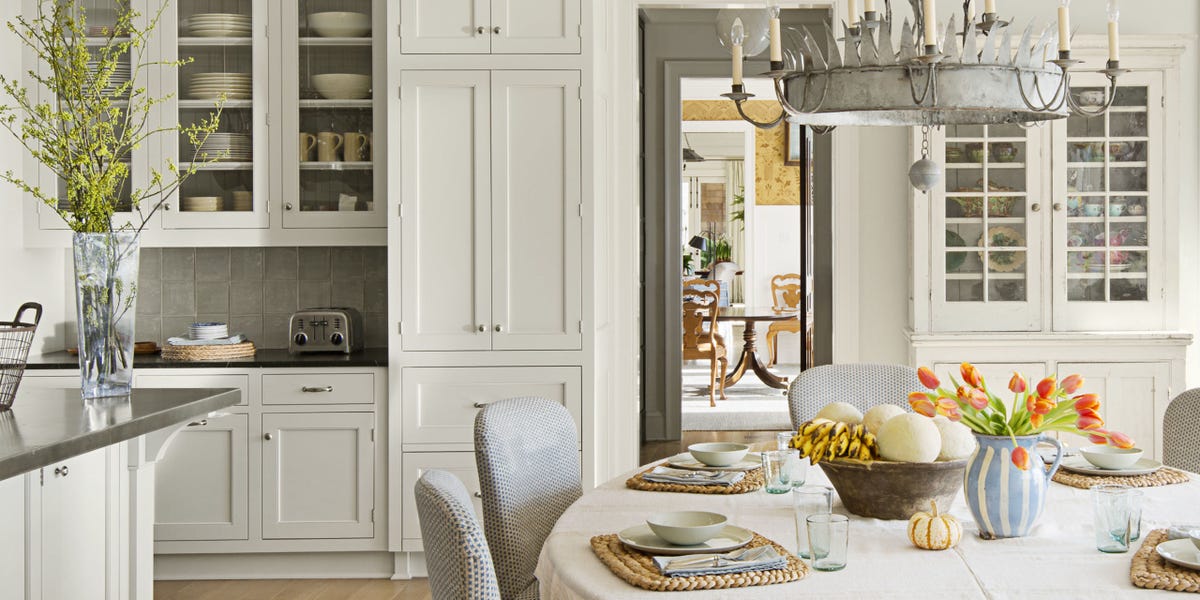 white kitchen cabinets rubbed bronze hardware how to cabinets and hardware for an all white kitchen white kitchen cabinets rubbed bronze hardware how to cabinets and hardware for an all white kitchen