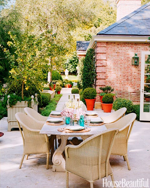 designer outdoor dining rooms