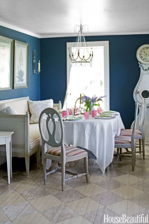 dark blue breakfast room