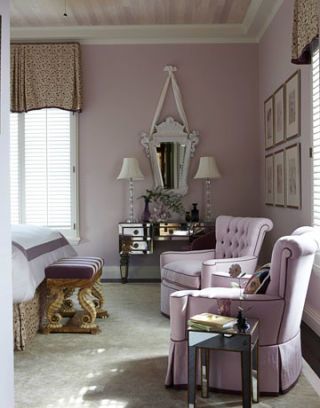 sitting area in bedroom