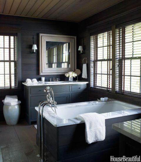 black rustic bathroom