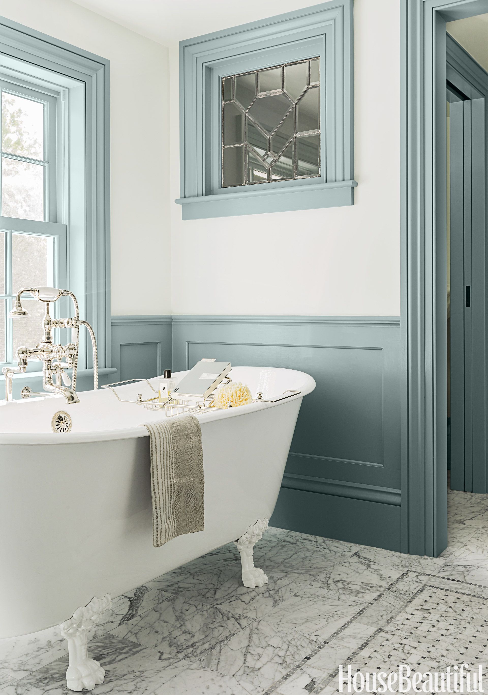 20 Traditional Bathroom Designs, Elegant Bathroom Ideas