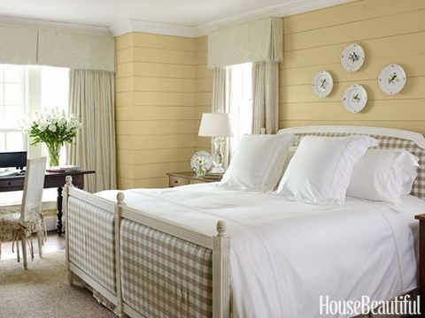 Yellow Bedrooms - Ideas for Yellow Bedroom Decor