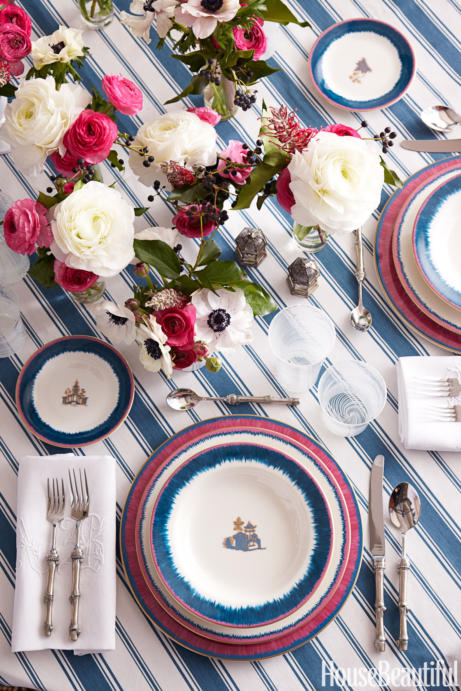 Alessandra Branca's Fun and Casual Tablescape