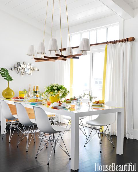 Bright White Dining Room House, Beach House Dining Table