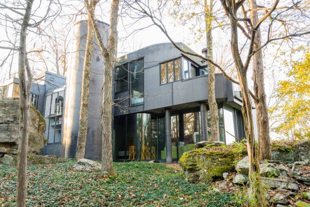 Yes, You Can Vacation in These Celebrity Homes