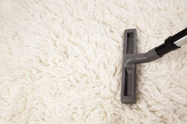 7 Mistakes You Make Vacuuming