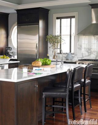 Mix Contemporary and Traditional Styles in a Kitchen