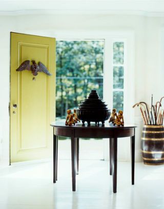 entryway with table