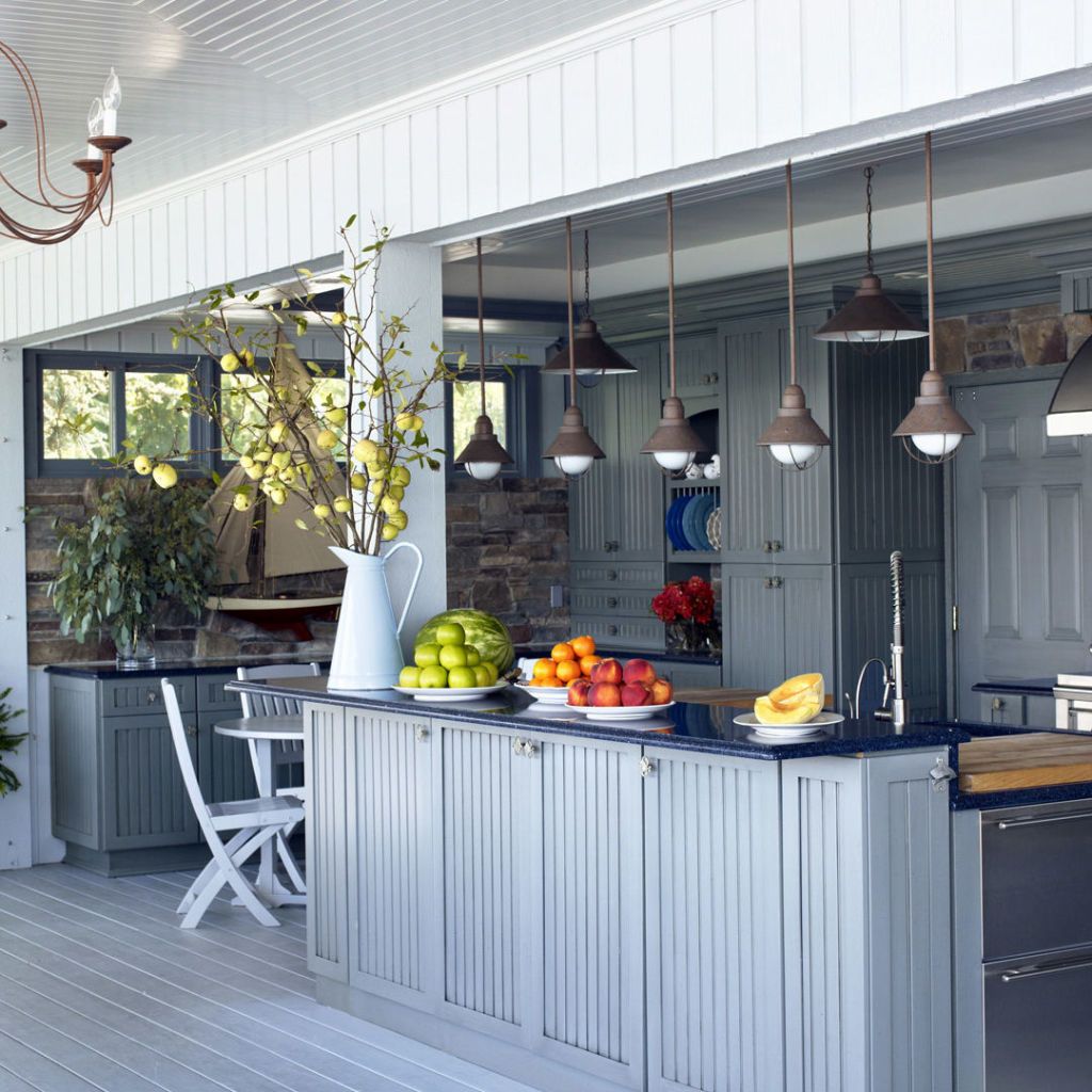 15 Outdoor Kitchens That Will Make You Never Want to Cook Inside Again