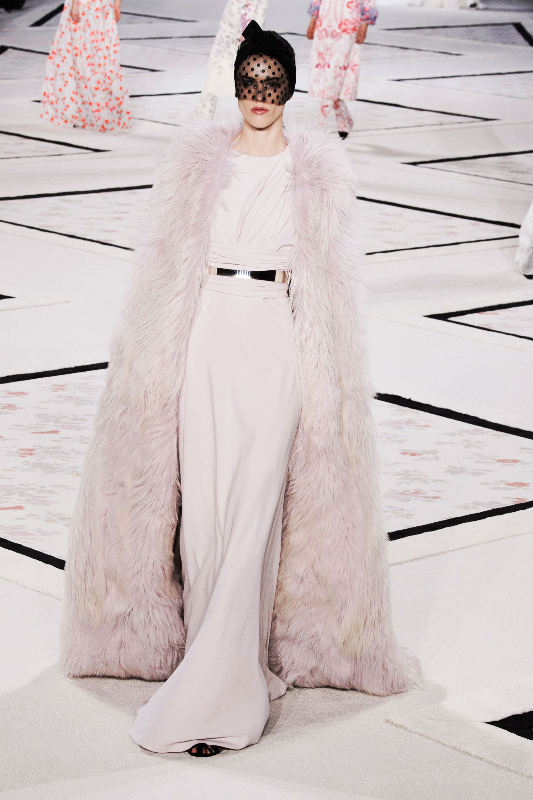 Spring 2015 Couture Fashion Shows - Couture Fashion From Spring 2015 Paris