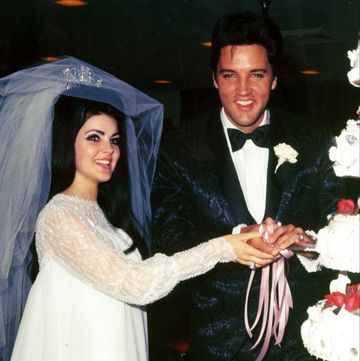 united states may 01 wedding photos of elvis presley to priscilla on may 01,1967 photo by michael ochs archivesgetty images