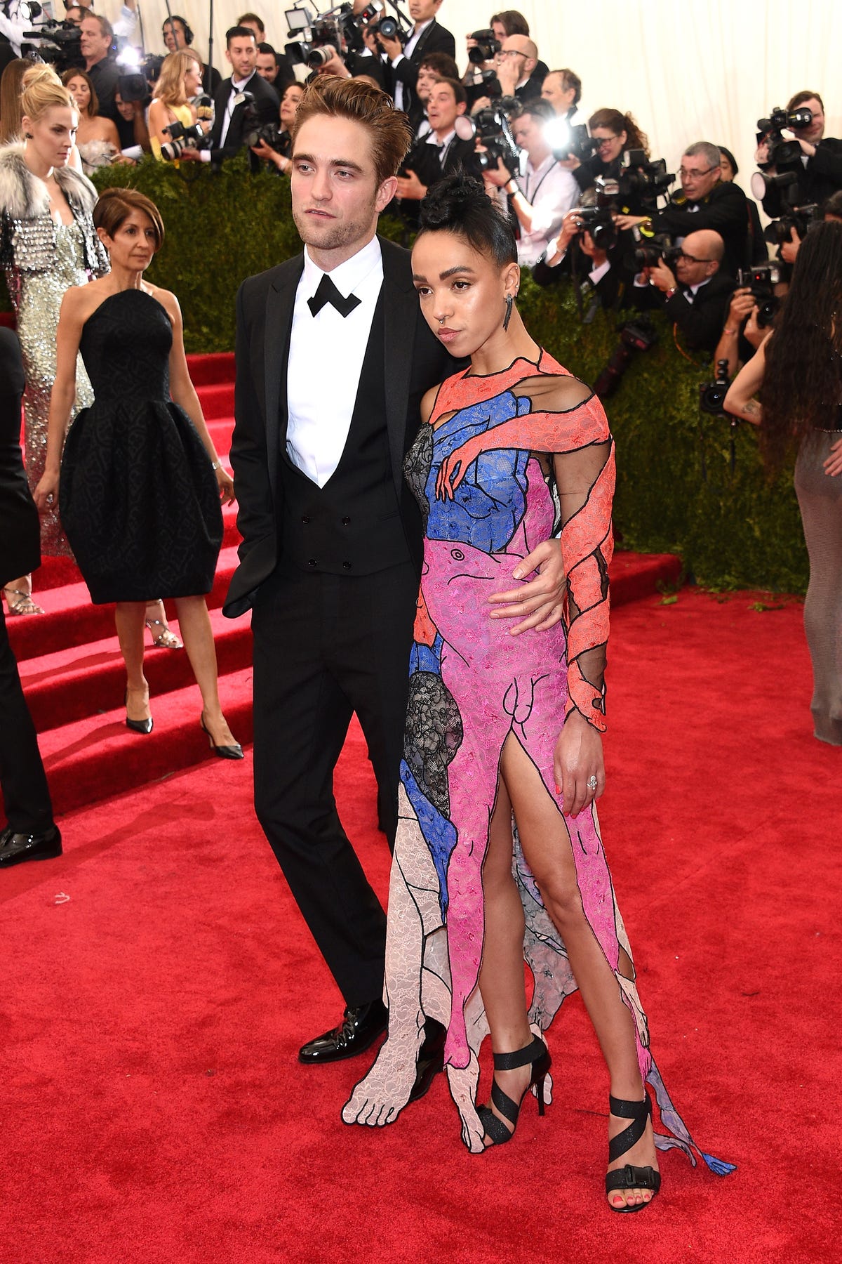 Robert Pattinson and FKA Twigs Reportedly Split - Robert Pattinson and