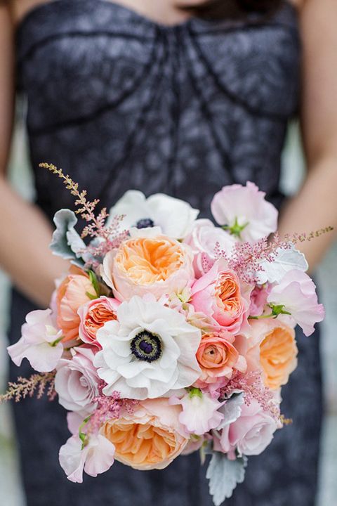 23 Of The Best Garden Rose Wedding Bouquets Garden Rose Bouquet Ideas For Your Wedding