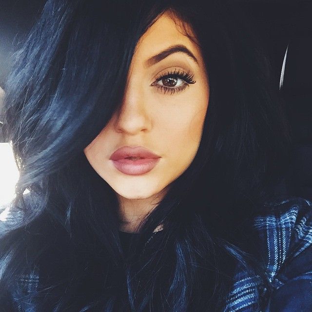 Kylie Jenner Lip Liners - aboveidea