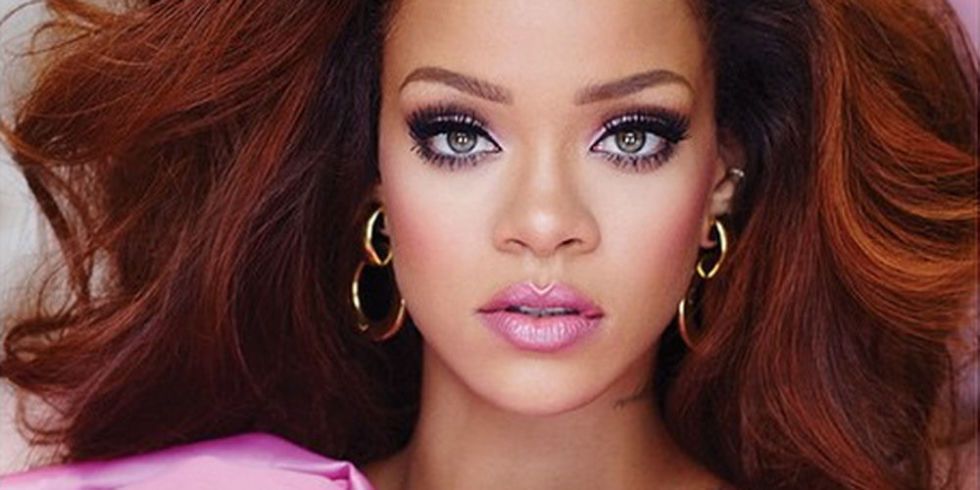 Rihanna Announces New Fragrance 