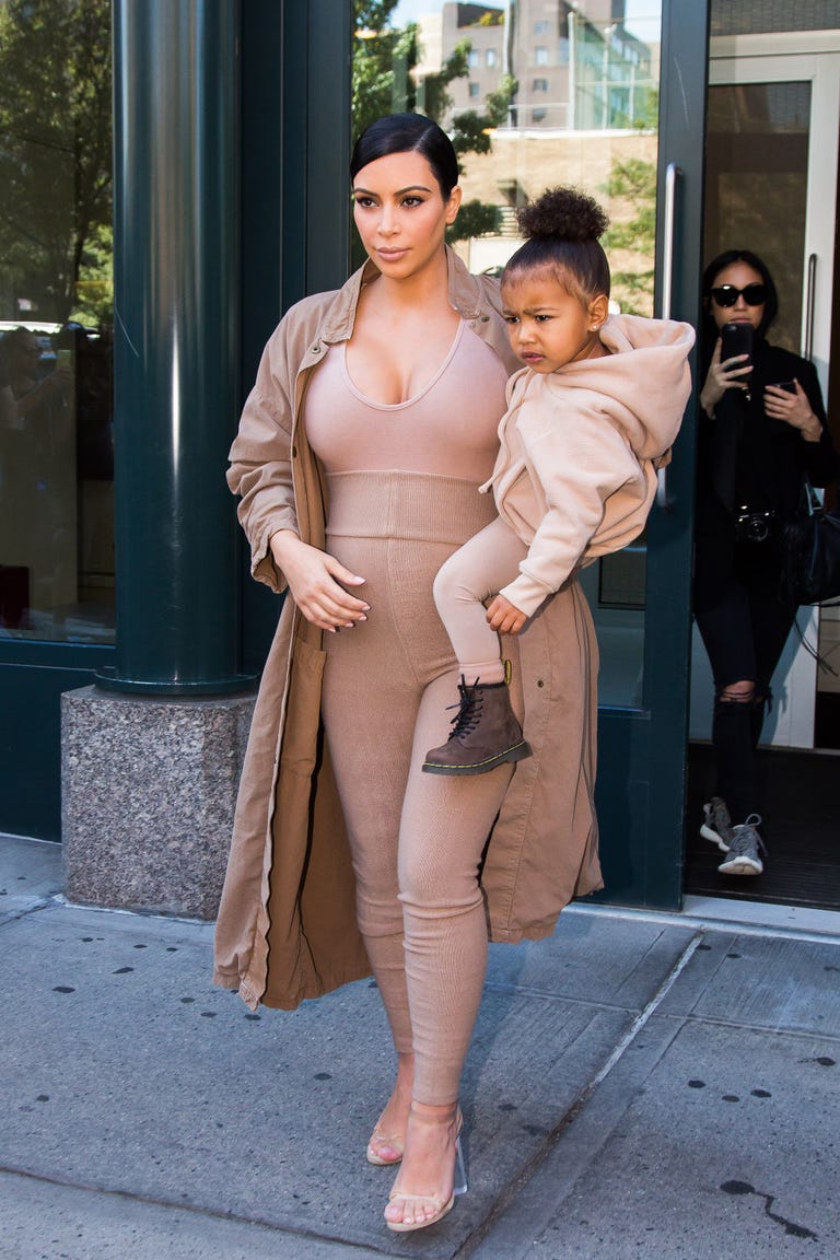 kim kardashian pregnancy dress