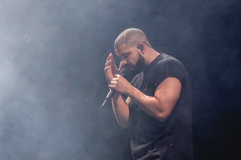 Drake Brought His 'Hotline Bling' Moves to a Clippers Game