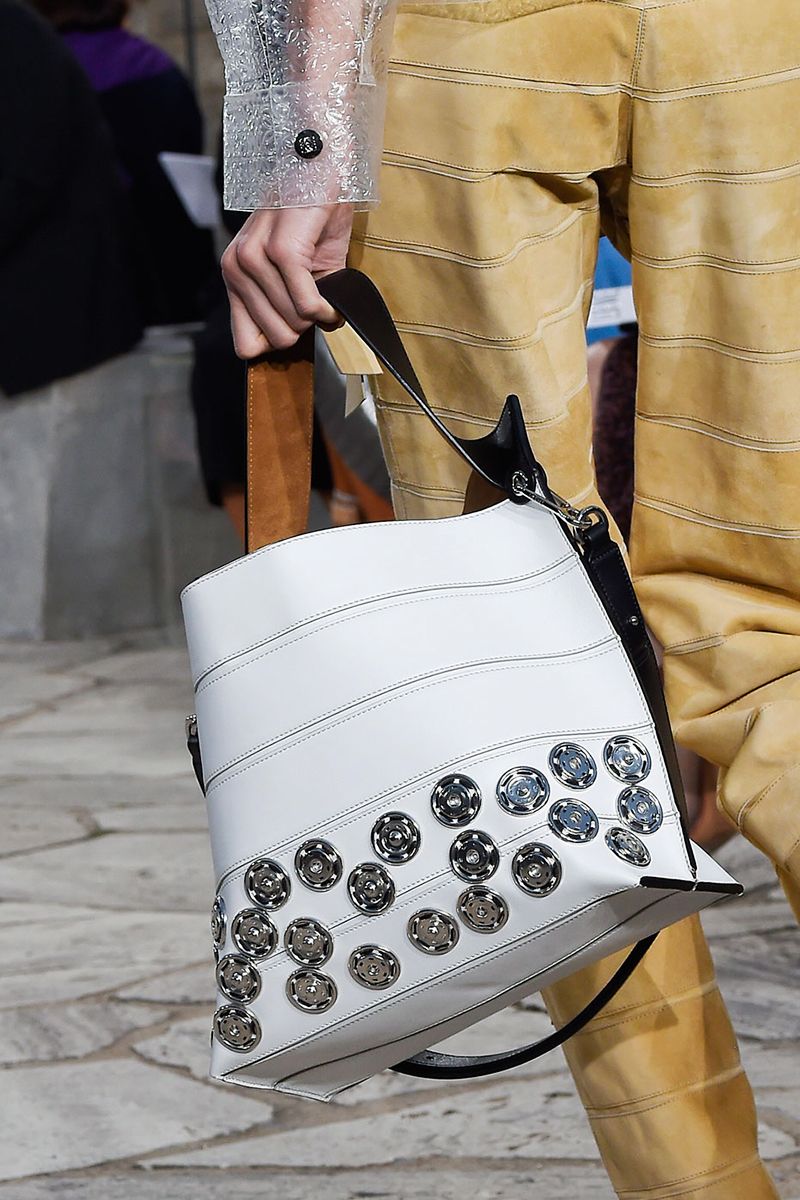 purses that are in style 2016