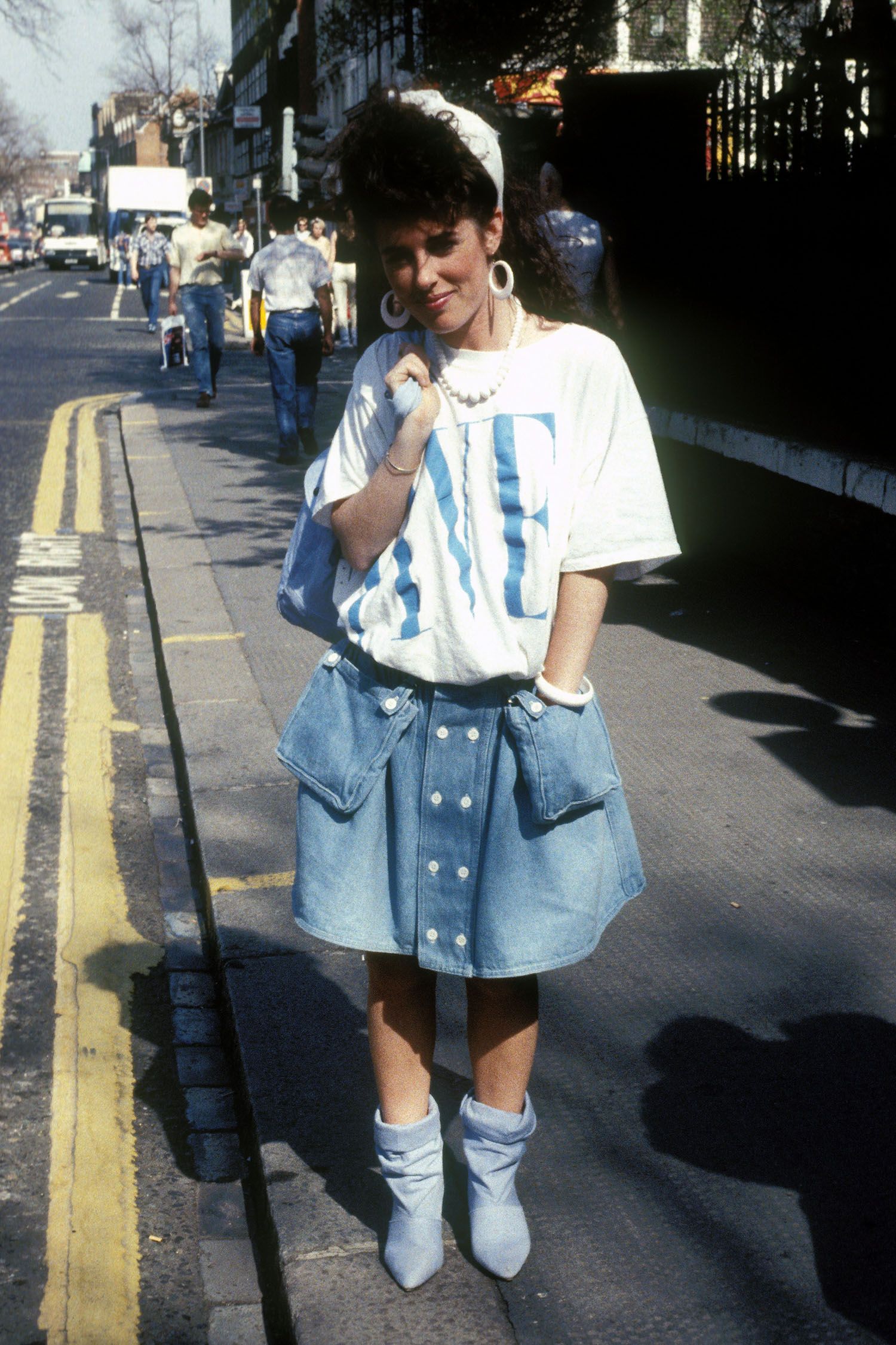 Vintage 80s Outfits and Fashion Trends