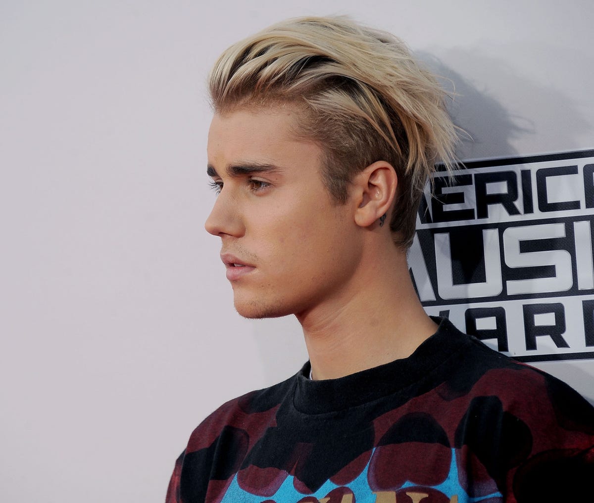 Justin Bieber Is Finally Back on Instagram - Justin Bieber Back on Instagram Justin Bieber Is Finally Back on Instagram - Justin Bieber Back on Instagram